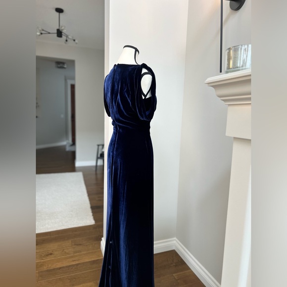 Vintage Alexander McQueen velvet Gown from 2007 collection - Picture 12 of 13